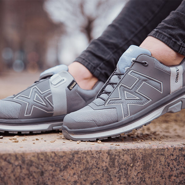 HAIX_CONNEXIS_Go_GTX_Women_low_silver-snow_Anwendung HAIX Connexis Go Women GTX low Silver-Snow